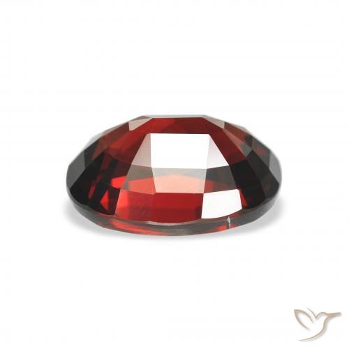 Grenat Almandin Rouge foncé naturelle ovale, 3.56 ct, VS