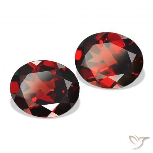 Shop natural 7.82ct Rouge foncé Grenat Almandin gems, ovale, from Mozambique at GemSelect. In stock, global shipping!