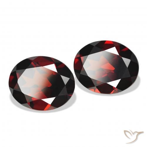 Shop natural 7.55ct Rouge foncé Grenat Almandin gems, ovale, from Mozambique at GemSelect. In stock, global shipping!