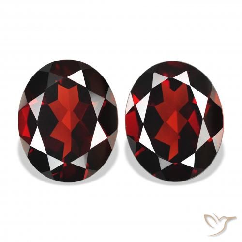 8.16ctw Naturel Rouge foncé Grenat almandin, ovale, VVS-VS
