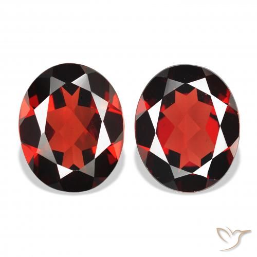 7.31ctw Naturel Rouge sang profond Grenat almandin, ovale, VVS-VS