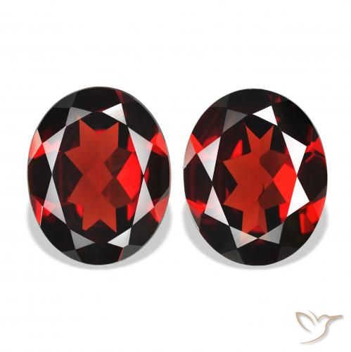 7.28ctw Naturel Rouge foncé Grenat almandin, ovale, VVS-VS