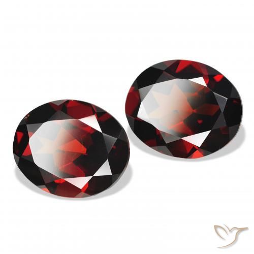 Shop natural 7.53ct Rouge foncé Grenat Almandin gems, ovale, from Mozambique at GemSelect. In stock, global shipping!