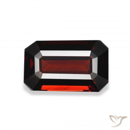 Grenat almandin rouge foncé naturelle taille émeraude, 3,48 ct, VVS-VS