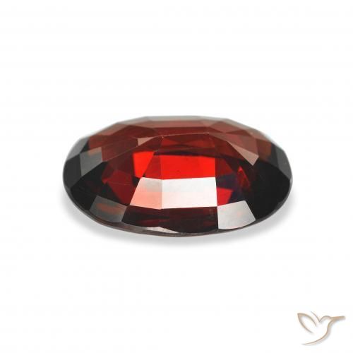 Grenat Almandin Rouge foncé naturelle ovale, 3.63 ct, VS