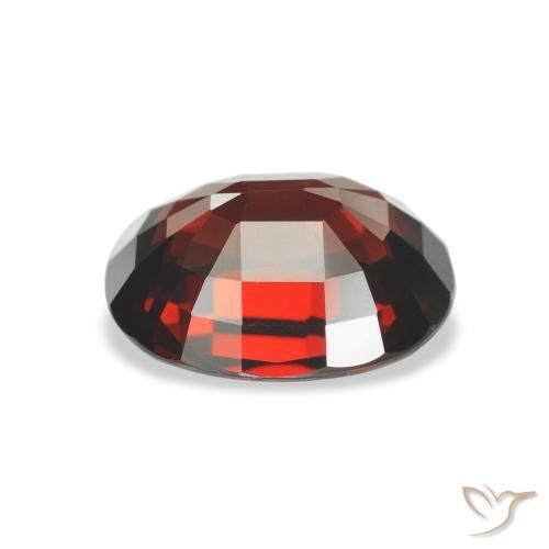 Grenat Almandin Rouge foncé naturelle ovale, 3.83 ct, VVS