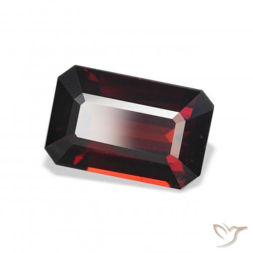 Grenat Almandin Rouge foncé naturelle Octogone / coupe Émeraude, 6.03 ct, VVS