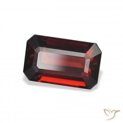 Grenat Almandin Rouge foncé naturelle Octogone / coupe Émeraude, 3.58 ct, VVS