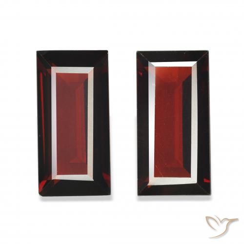 3.45ctw Naturel Rouge foncé Grenat Almandin, Baquette, VVS-VS