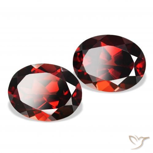 Shop natural 4.79ct Rouge sang profond Grenat Almandin gems, ovale, from Mozambique at GemSelect. In stock, global shipping!