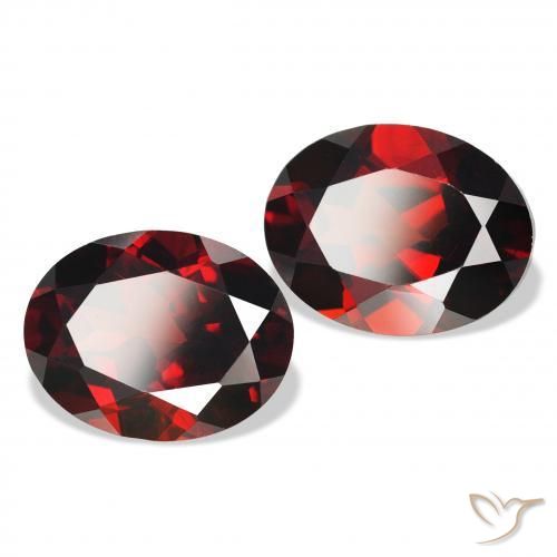 Shop natural 4.72ct Rouge foncé Grenat Almandin gems, ovale, from Mozambique at GemSelect. In stock, global shipping!
