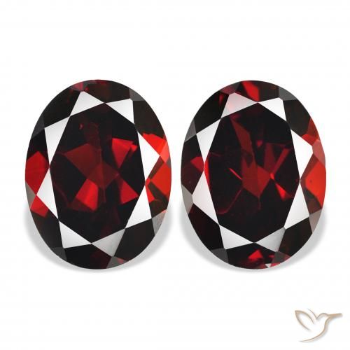 4.51ctw Naturel Rouge sang profond Grenat Almandin, ovale, VS