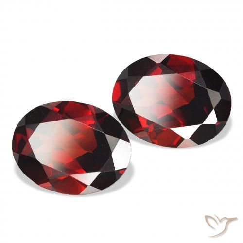 Shop natural 4.28ct Rouge sang profond Grenat almandin gems, ovale, from Mozambique at GemSelect. In stock, global shipping!