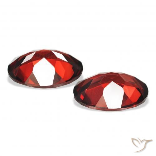 Shop natural 4.09ct Rouge foncé Grenat almandin gems, ovale, from Mozambique at GemSelect. In stock, global shipping!