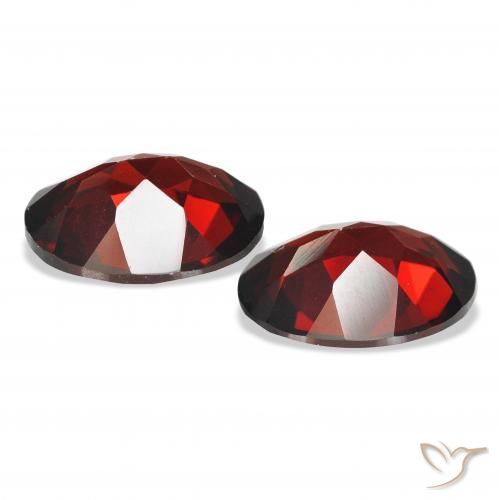 Shop natural 4.01ct Rouge sang profond Grenat Almandin gems, ovale, from Mozambique at GemSelect. In stock, global shipping!