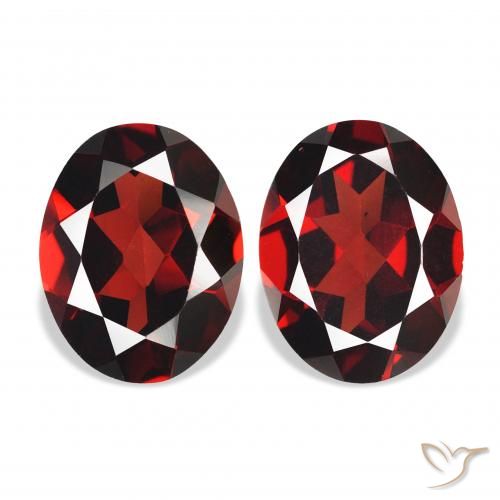 Shop natural 3.88ct Rouge foncé Grenat almandin gems, ovale, from Mozambique at GemSelect. In stock, global shipping!