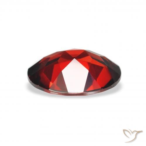 Grenat almandin Rouge foncé naturelle ovale, 1.94 ct, VVS-VS