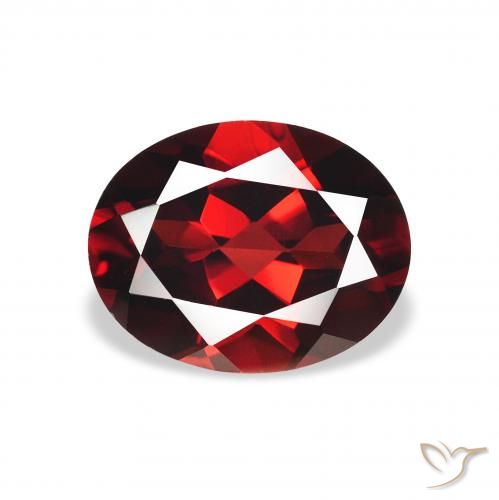 Grenat almandin Rouge sang profond naturelle ovale, 2.29 ct, VVS-VS