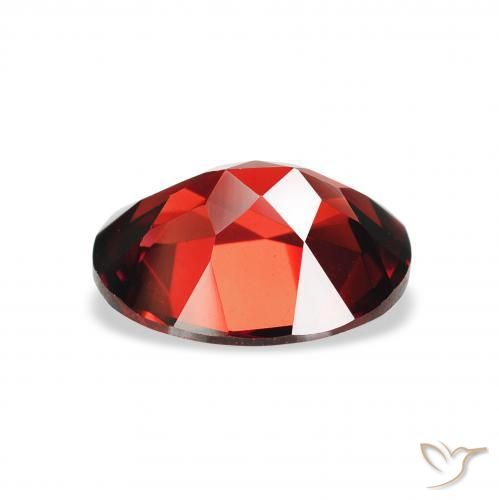 Grenat almandin Rouge sang profond naturelle ovale, 2.29 ct, VVS-VS