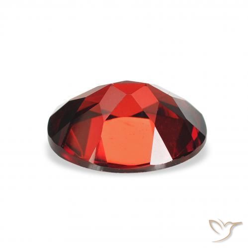 Grenat Almandin Rouge foncé naturelle ovale, 2.20 ct, VVS-VS