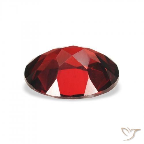 Grenat Almandin Rouge foncé naturelle ovale, 2.25 ct, VS
