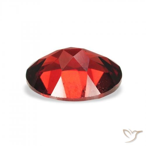 Grenat almandin Rouge foncé naturelle ovale, 2.33 ct, VS