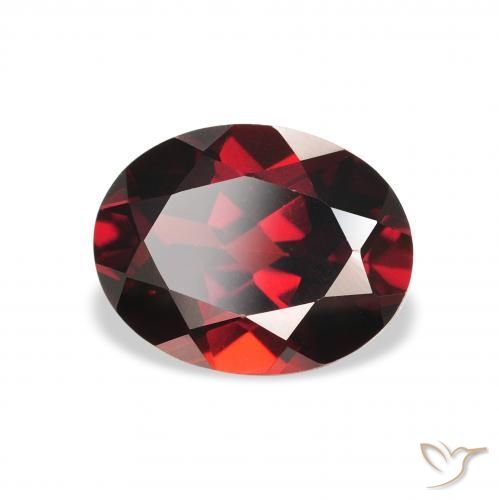 Grenat almandin Rouge foncé naturelle ovale, 2.38 ct, VS