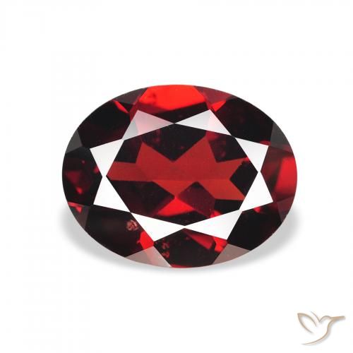 Grenat almandin Rouge foncé naturelle ovale, 2.14 ct, VS