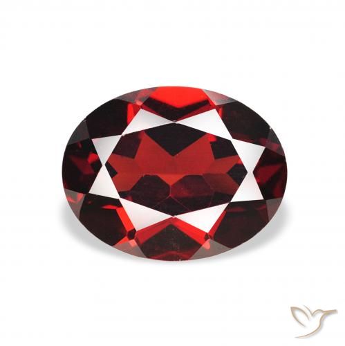 Grenat almandin Rouge foncé naturelle ovale, 2.31 ct, VS