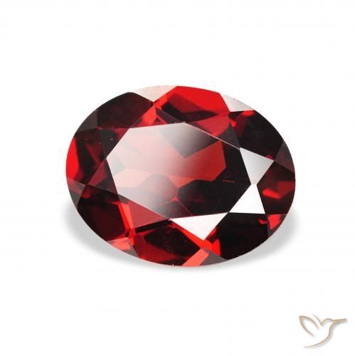 Grenat almandin Rouge foncé naturelle ovale, 2.31 ct, VS
