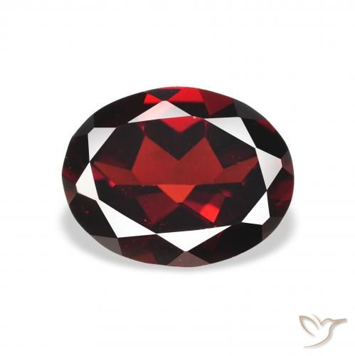 Grenat almandin Rouge foncé naturelle ovale, 2.16 ct, VS