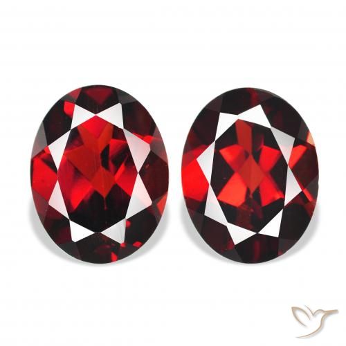 4.48ctw Naturel Rouge foncé Grenat Almandin, ovale, VVS-VS