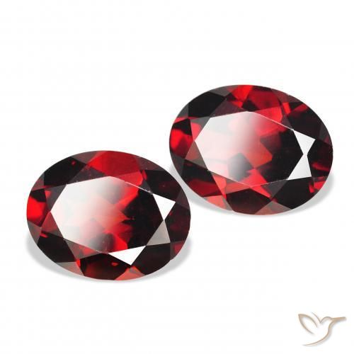 Shop natural 4.67ct Rouge foncé Grenat Almandin gems, ovale, from Mozambique at GemSelect. In stock, global shipping!