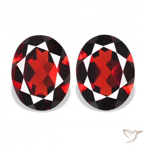 3.91ctw Naturel Rouge foncé Grenat Almandin, ovale, VVS-VS