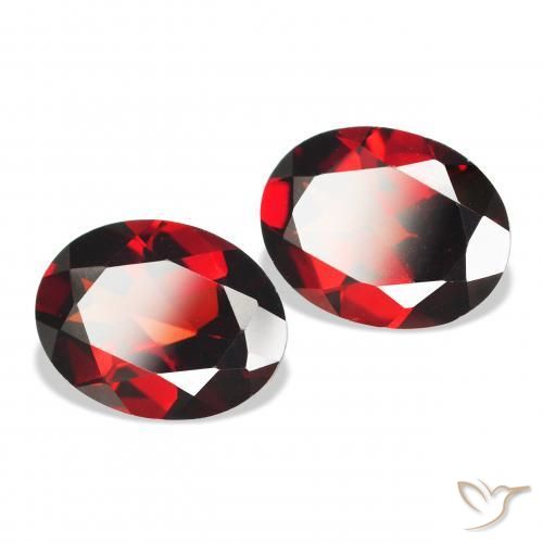 Shop natural 3.94ct Rouge sang profond Grenat Almandin gems, ovale, from Mozambique at GemSelect. In stock, global shipping!
