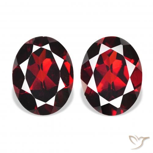 Shop natural 4.58ct Rouge foncé Grenat Almandin gems, ovale, from Mozambique at GemSelect. In stock, global shipping!
