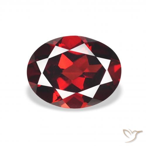 Grenat almandin Rouge foncé naturelle ovale, 2.26 ct, VS