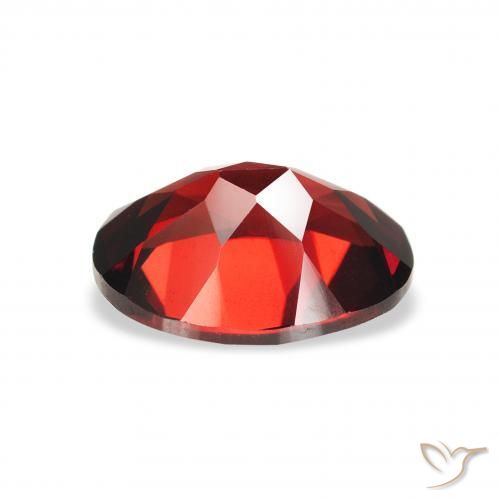 Grenat almandin Rouge foncé naturelle ovale, 2.26 ct, VS