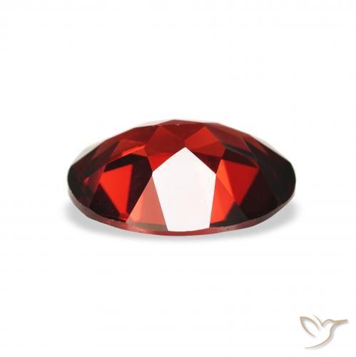 Grenat Almandin Rouge sang profond naturelle ovale, 1.97 ct, VS