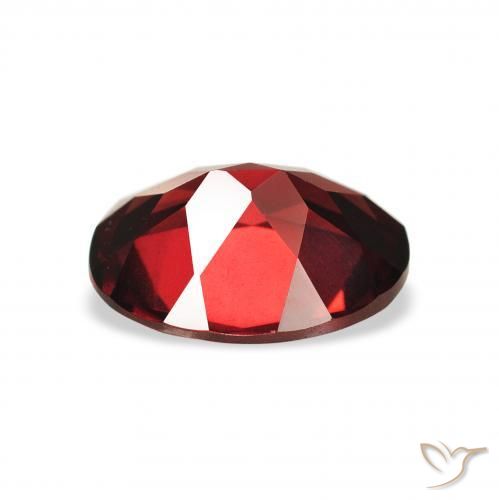 Grenat Almandin Rouge foncé naturelle ovale, 2.15 ct, VS