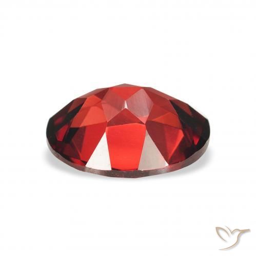 Grenat Almandin Rouge sang profond naturelle ovale, 2.31 ct, VS
