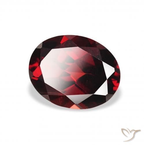 Grenat Almandin Rouge foncé naturelle ovale, 2.30 ct, VS