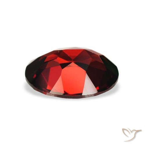 Grenat Almandin Rouge sang profond naturelle ovale, 2.14 ct, VS