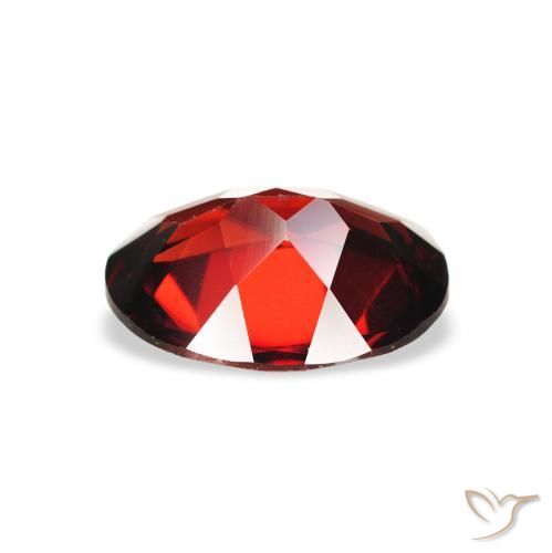 Grenat Almandin Rouge sang profond naturelle ovale, 1.81 ct, VS