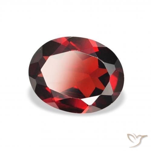 Grenat Almandin Rouge sang profond naturelle ovale, 1.88 ct, VVS-VS