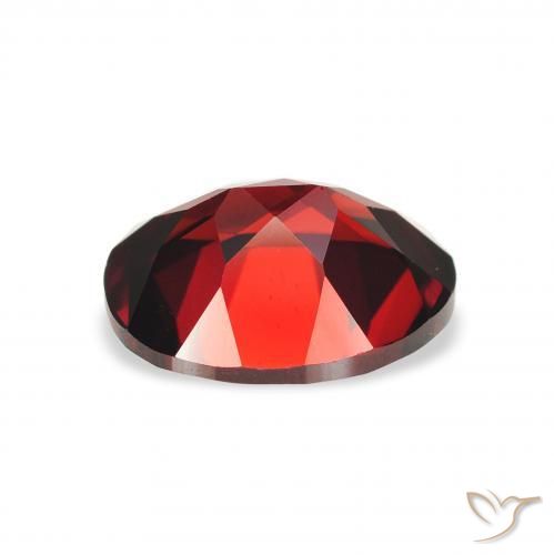 Grenat Almandin Rouge foncé naturelle ovale, 2.32 ct, VVS-VS