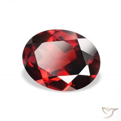 Grenat Almandin Rouge foncé naturelle ovale, 2.22 ct, VS