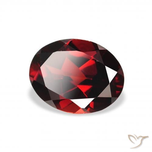 Grenat Almandin Rouge sang profond naturelle ovale, 1.94 ct, VS