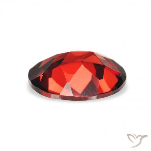 Grenat Almandin Rouge foncé naturelle ovale, 1.98 ct, VVS-VS