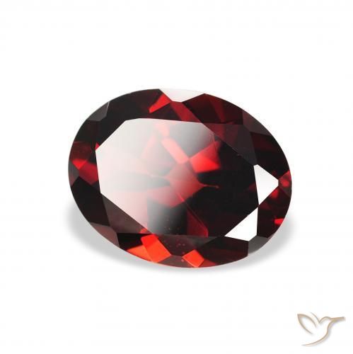 Grenat Almandin Rouge foncé naturelle ovale, 2.19 ct, VVS-VS